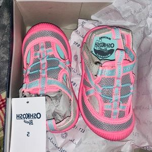 Oshkosh toddler water shoes